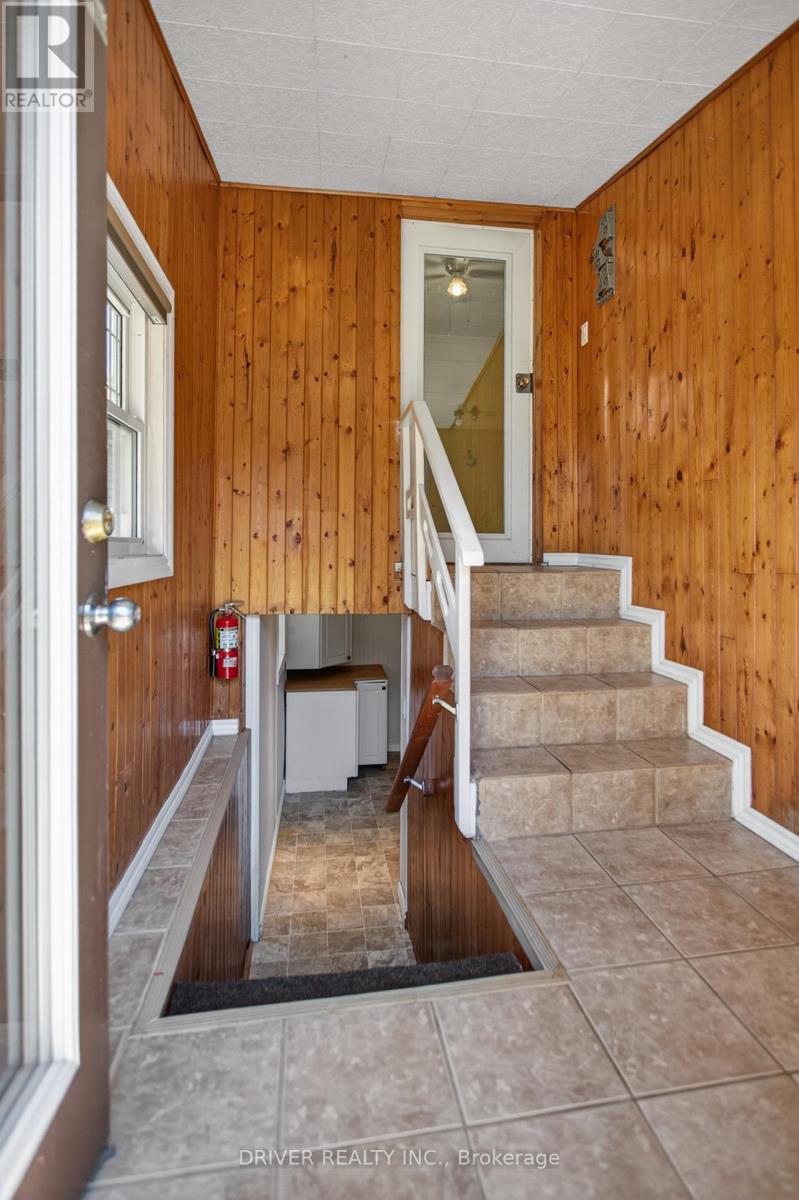 230 Alma Street — Photo 016