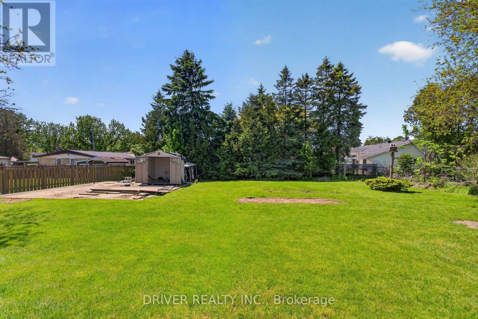 230 Alma Street — Photo 023