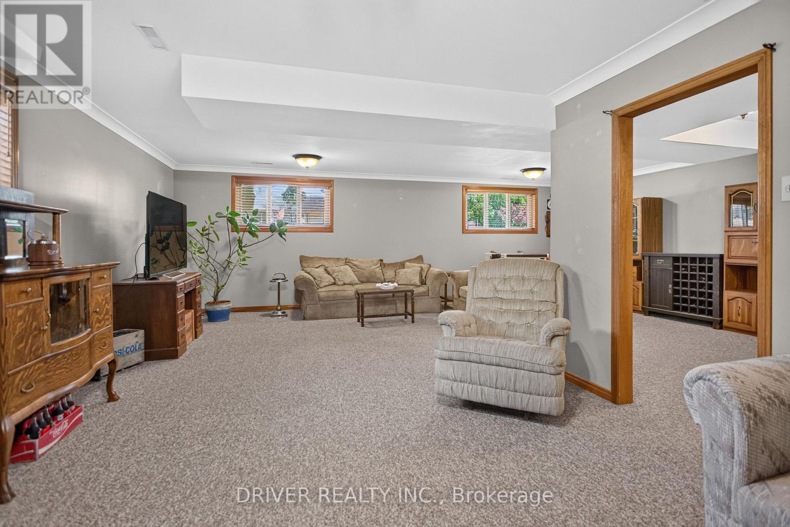 24 Hawthorne Crescent — Photo 021