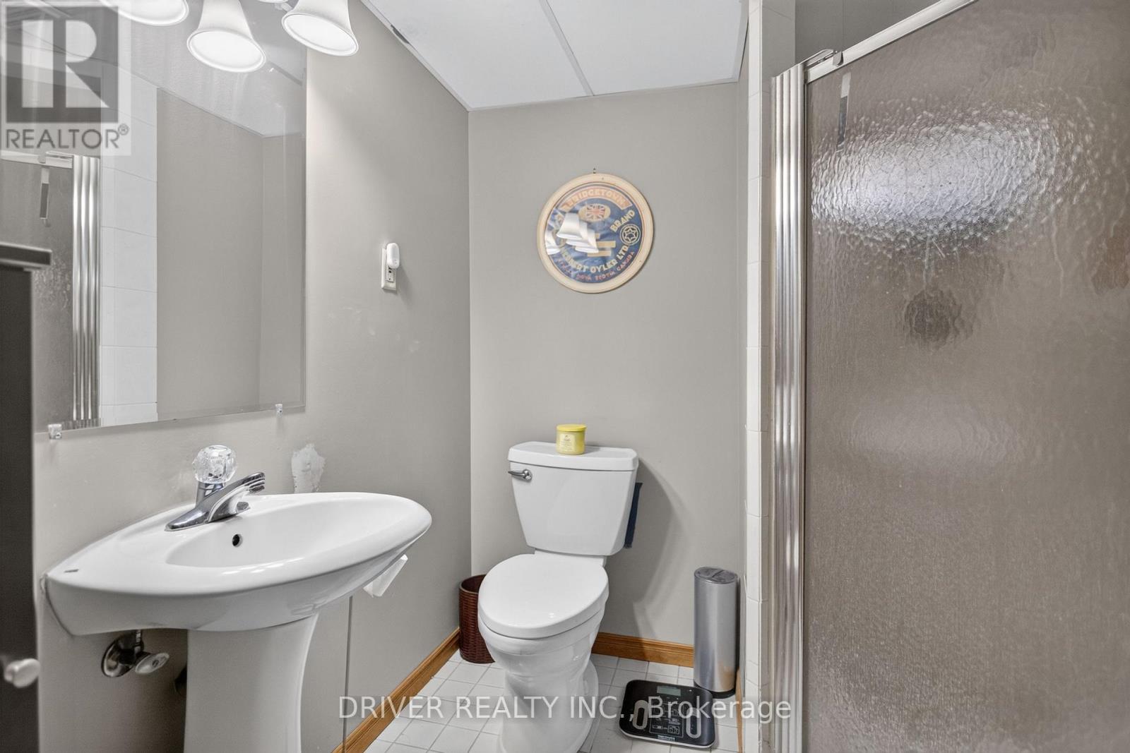 24 Hawthorne Crescent — Photo 022