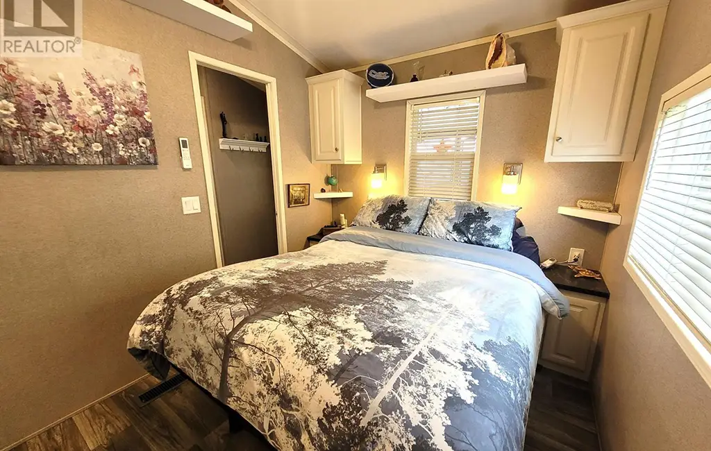 89 – 930 Lakeshore Road — Bedroom